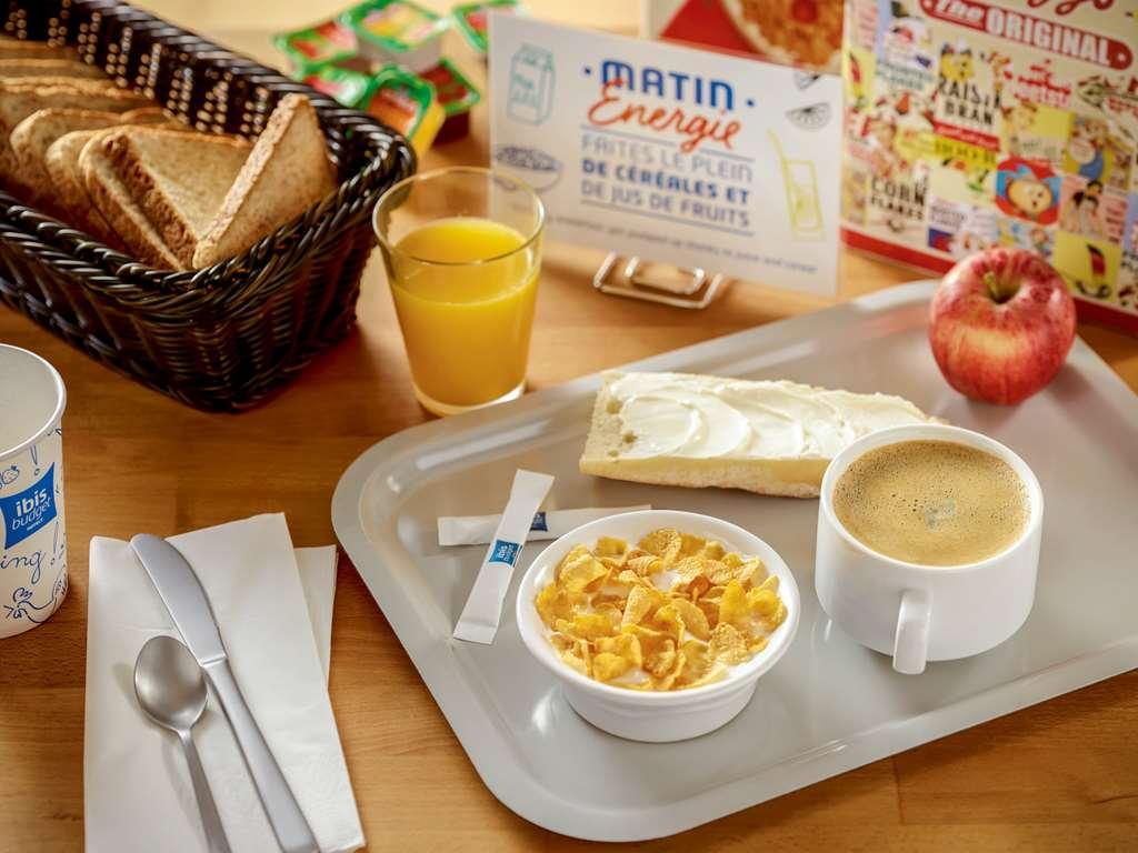 Ibis Budget Lyon Est Бено Ресторант снимка