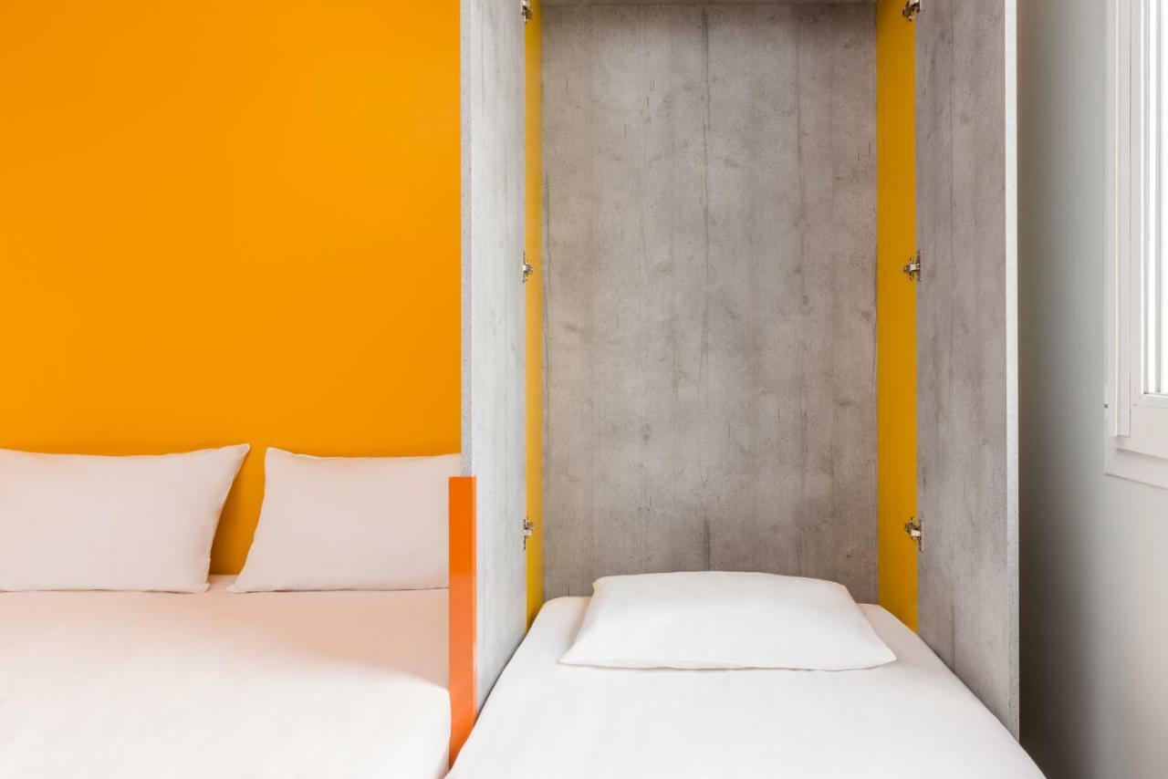 Ibis Budget Lyon Est Бено Екстериор снимка