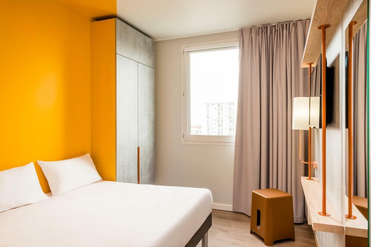 Ibis Budget Lyon Est Бено Екстериор снимка